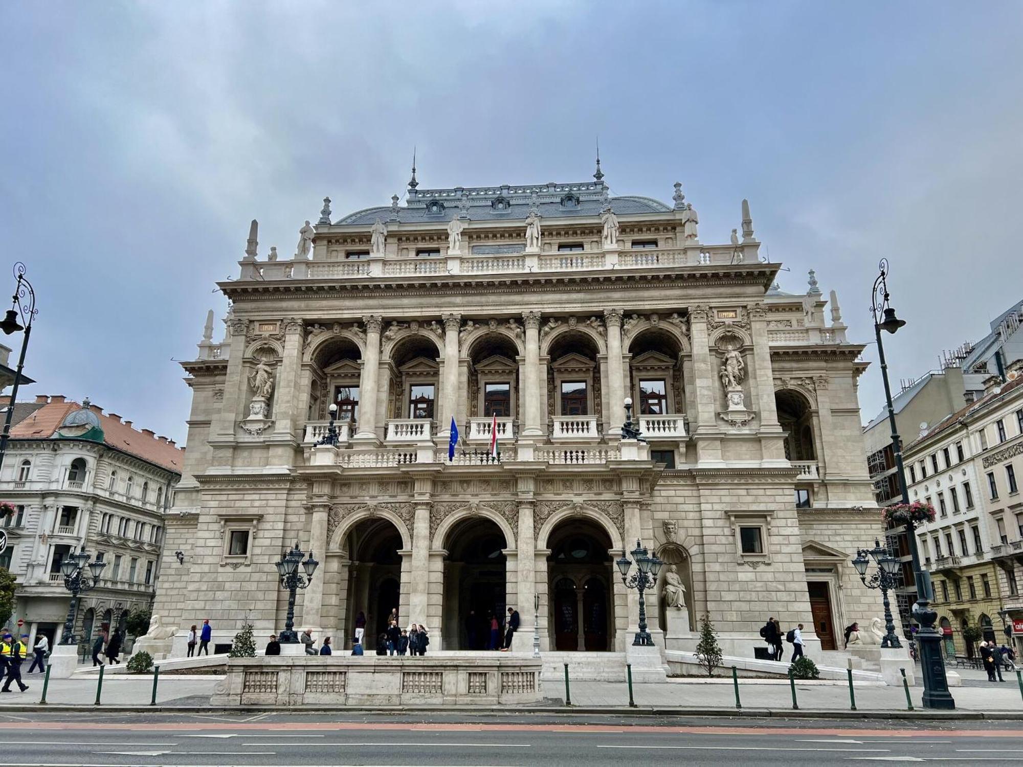 Budapestayz - Izabella Studios Exteriör bild
